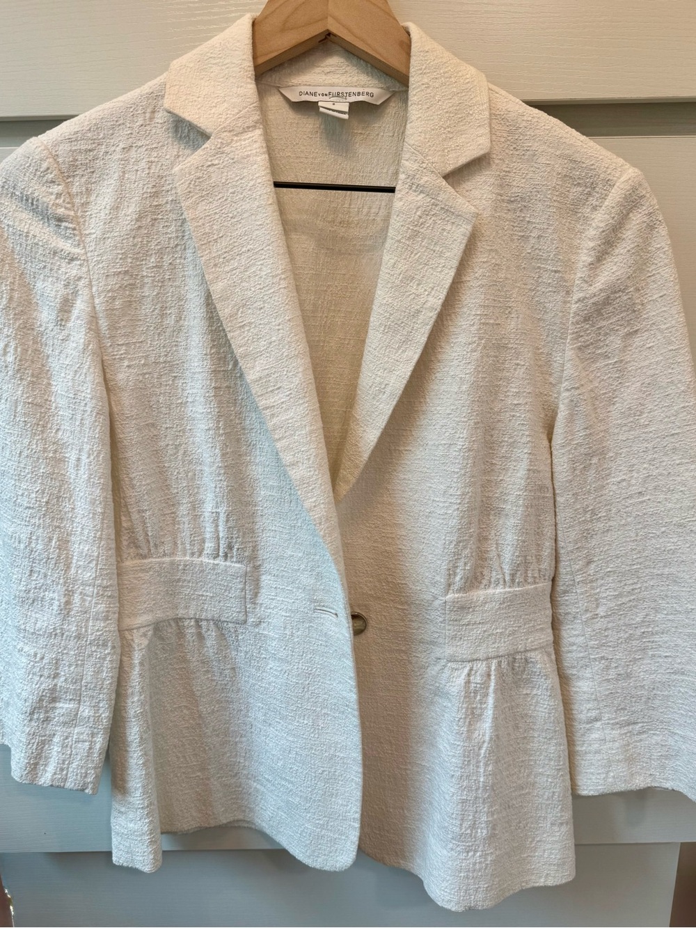 Diane von Furstenberg Off-White Textured Peplum Blazer